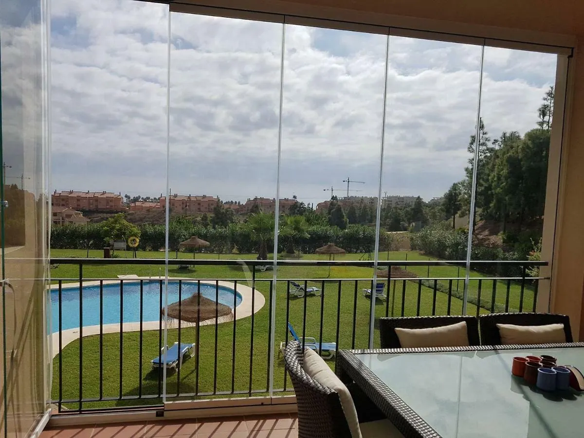 Sunny, Quiet And Spacious Apartment Nearby The Sea Málaga Spanien