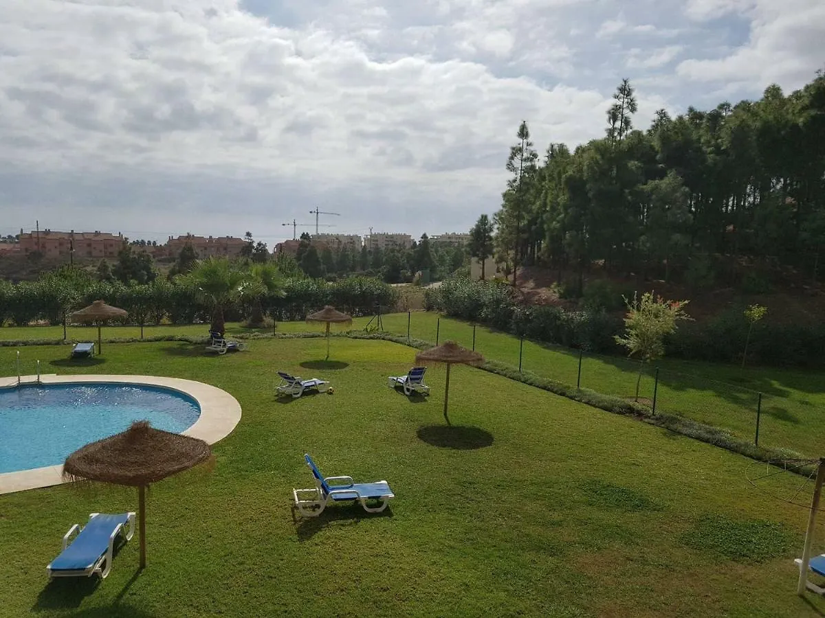 Sunny, Quiet And Spacious Apartment Nearby The Sea Málaga