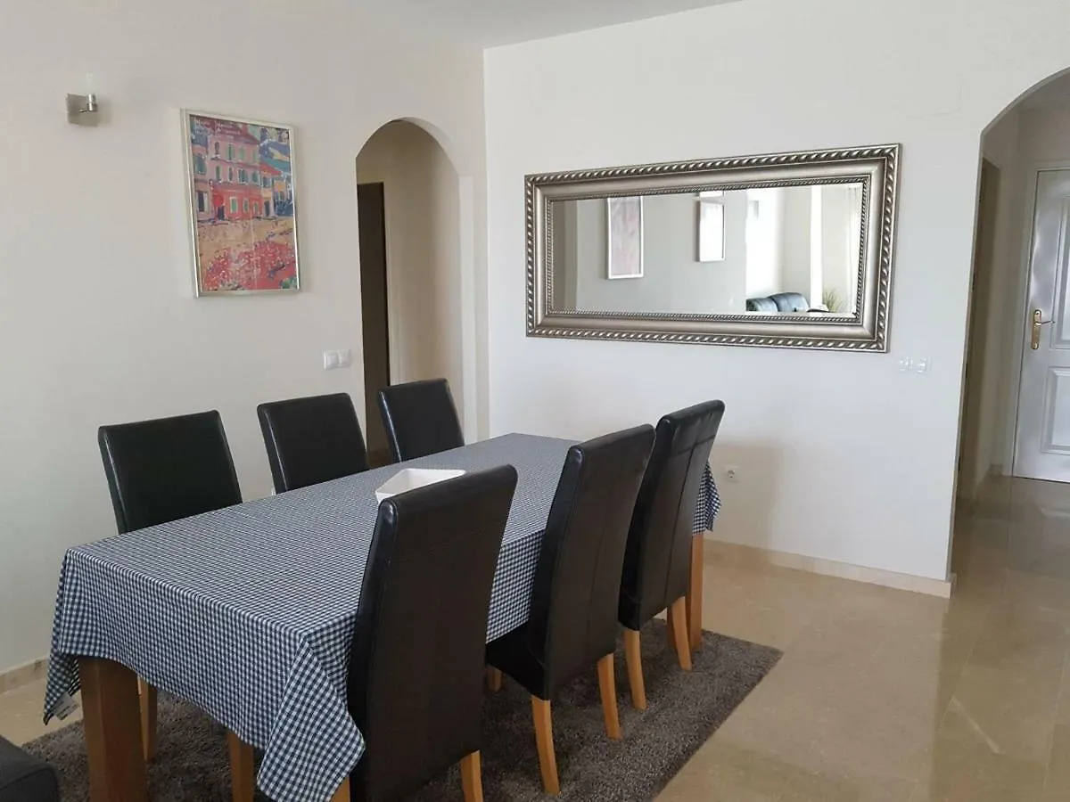 Sunny, Quiet And Spacious Apartment Nearby The Sea Malaga